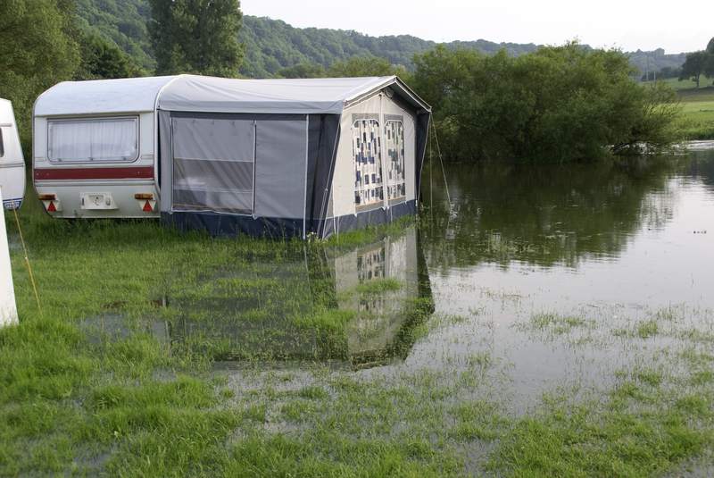 Hochwasser 2008 beim Campingplatz Bild Nr.008
